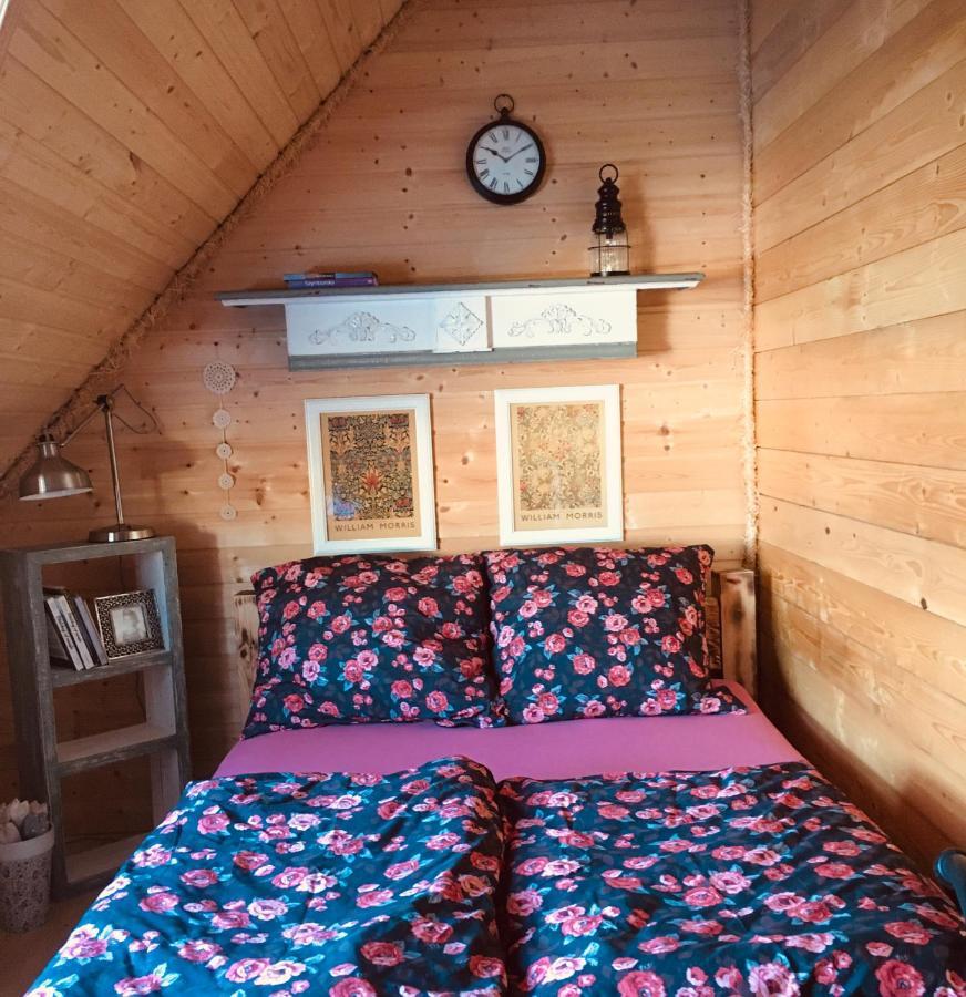 Behappy Woodhouse Villa Jastrzębia Góra Екстериор снимка