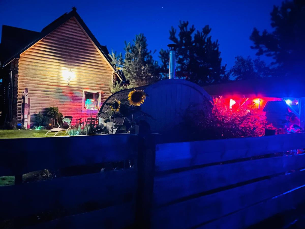 Behappy Woodhouse Villa Jastrzębia Góra Екстериор снимка