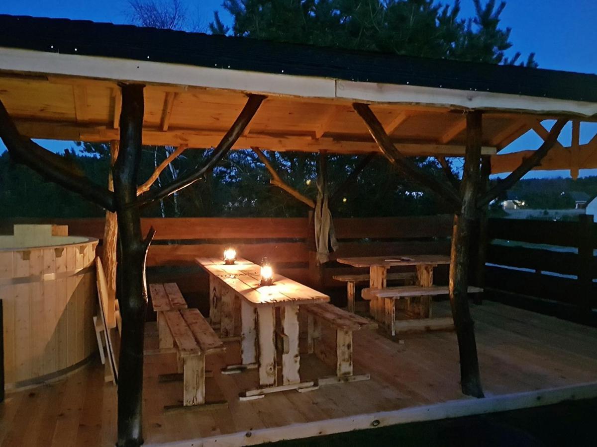 Behappy Woodhouse Villa Jastrzębia Góra Екстериор снимка