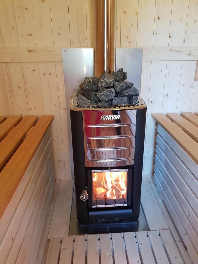 Behappy Woodhouse Villa Jastrzębia Góra Екстериор снимка