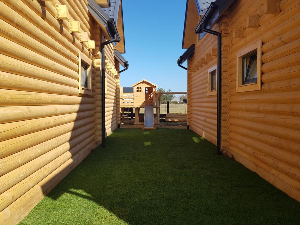 Behappy Woodhouse Villa Jastrzębia Góra Екстериор снимка